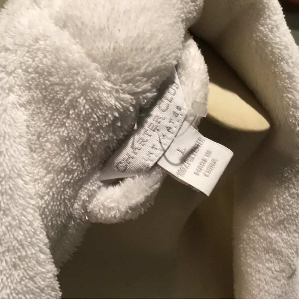 White Large Robe - Picture 3 of 13